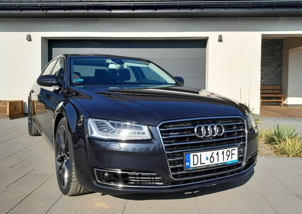 Audi A8 cena 170000 przebieg: 175000, rok produkcji 2016 z Legnica małe 46